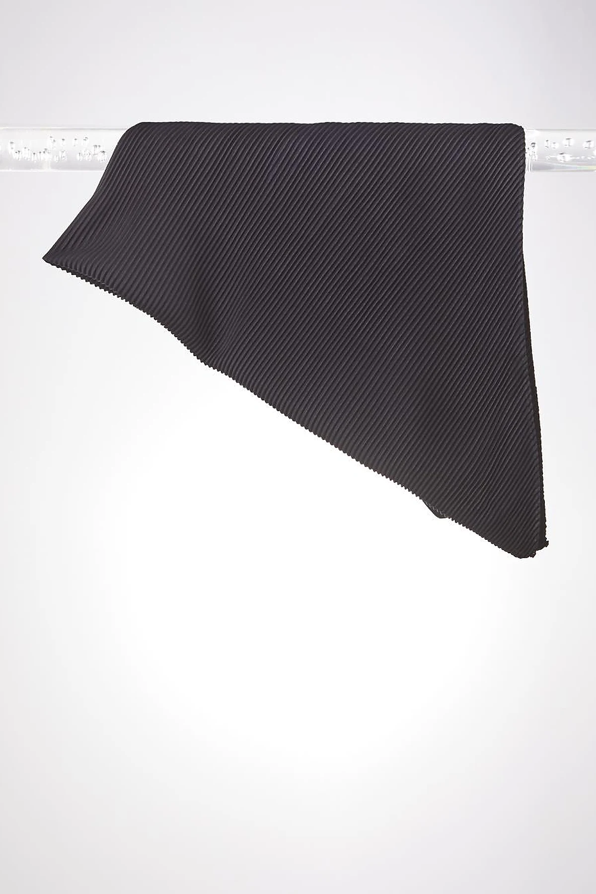 Pleated Scarf Black