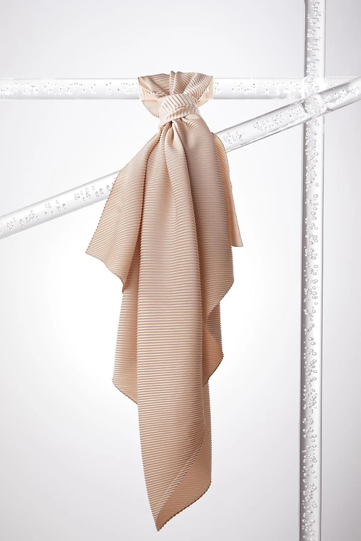 Pleated Scarf Bone