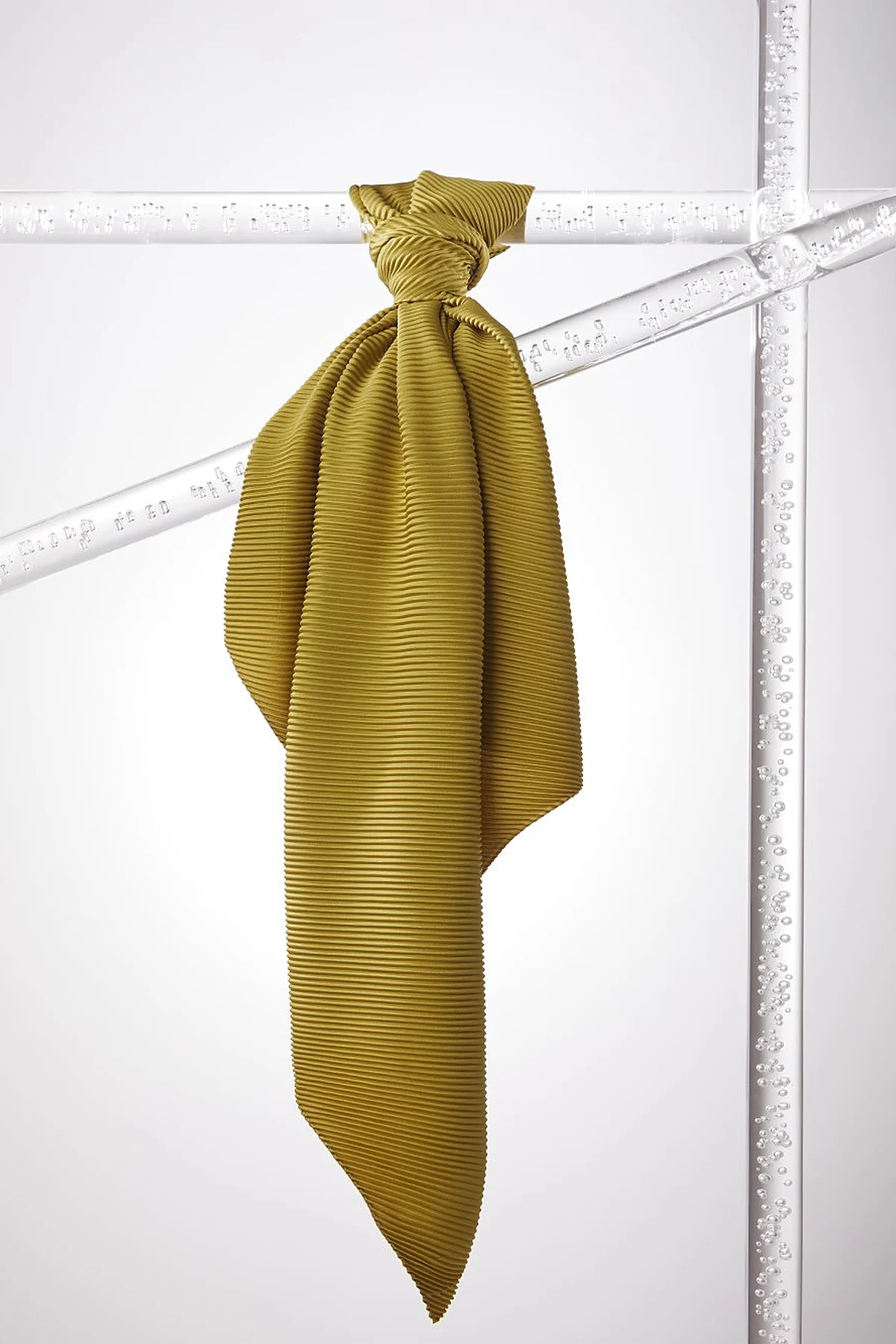 Pleated Scarf Oil Green