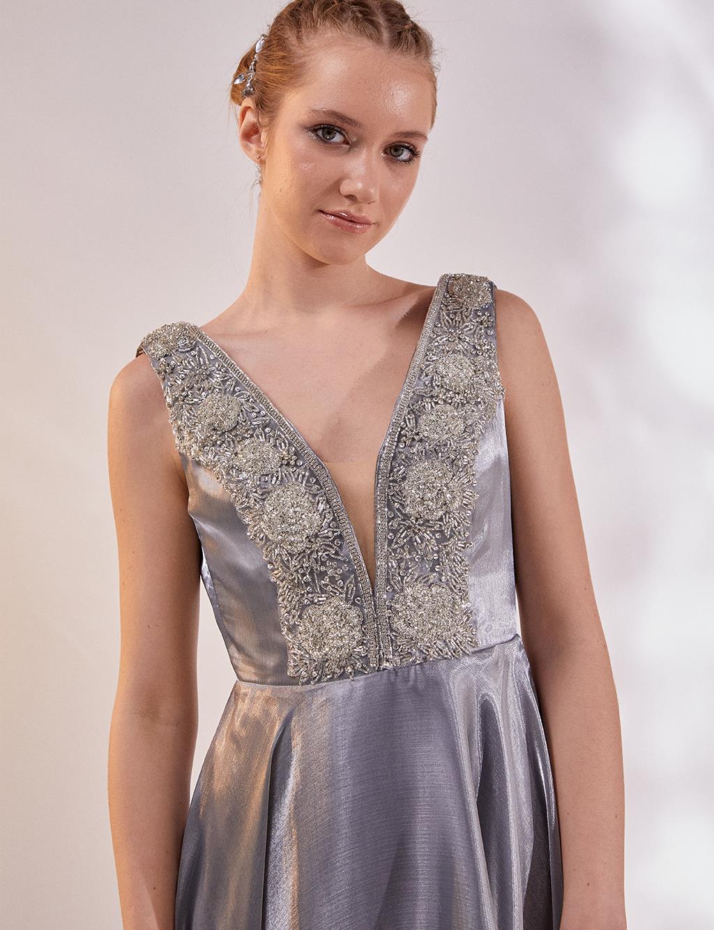 Deep decollete dress store