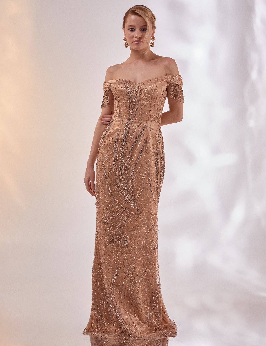 Fish Form Evening Dress Powder