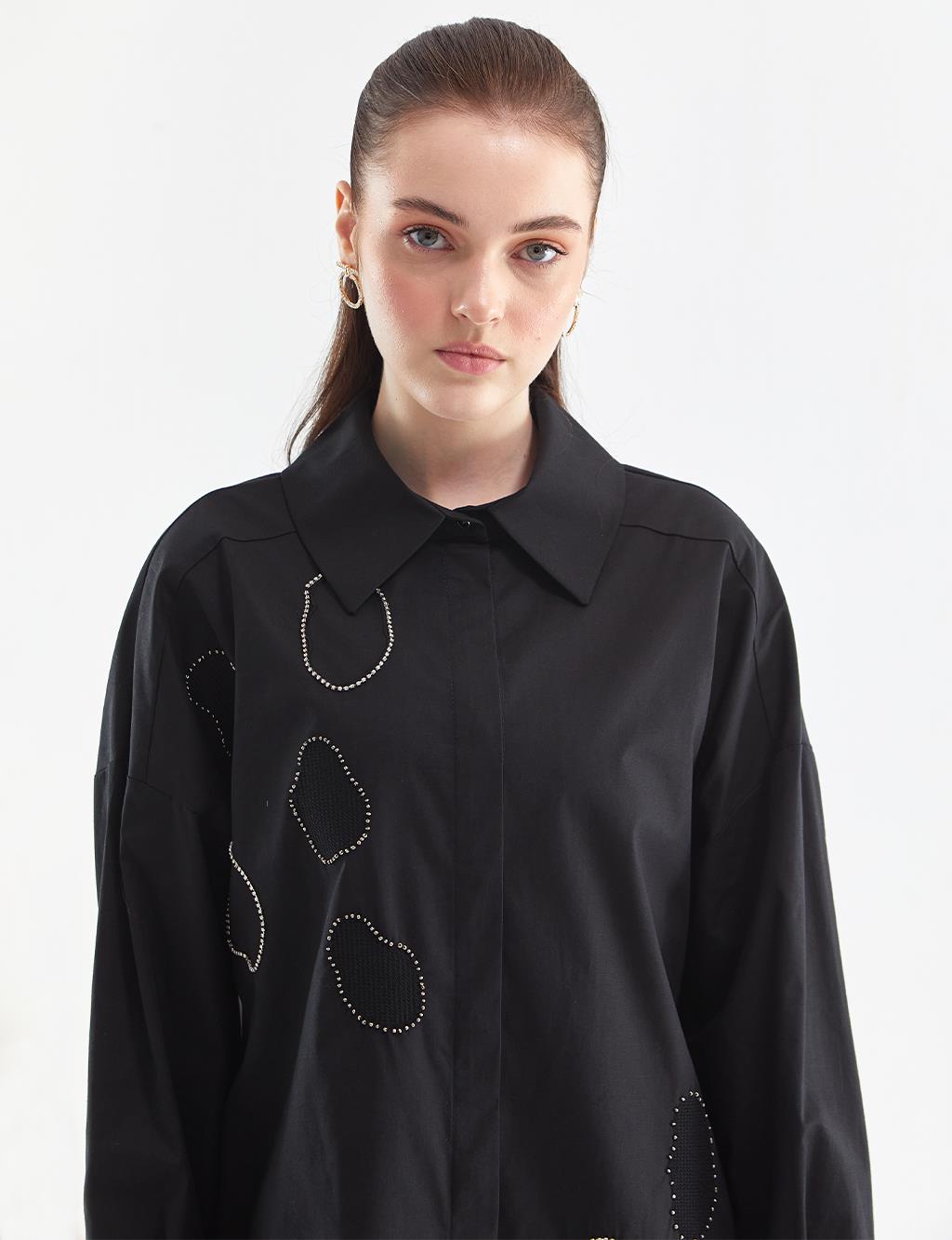 Patı Gizli İşlemeli Tunik Siyah