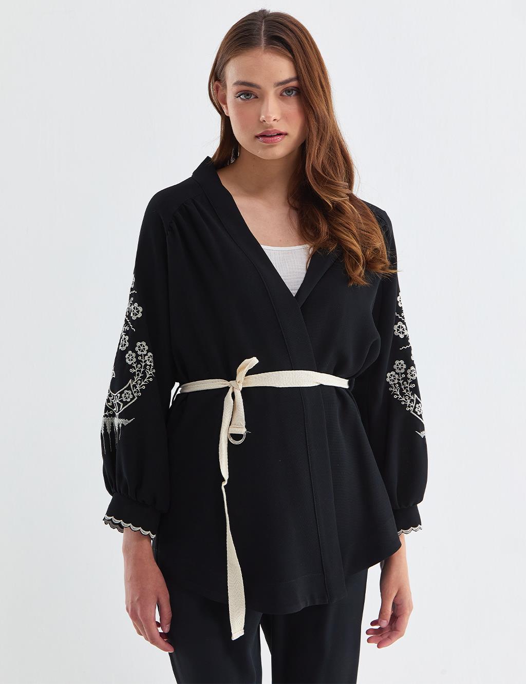 Kolları Nakışlı Kimono Siyah