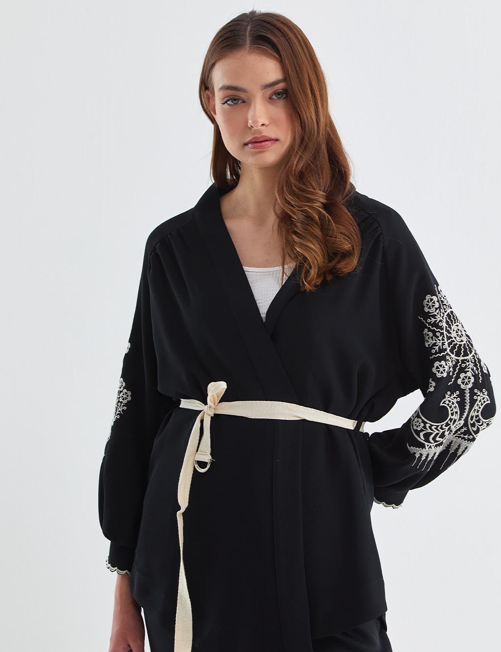 Kolları Nakışlı Kimono Siyah