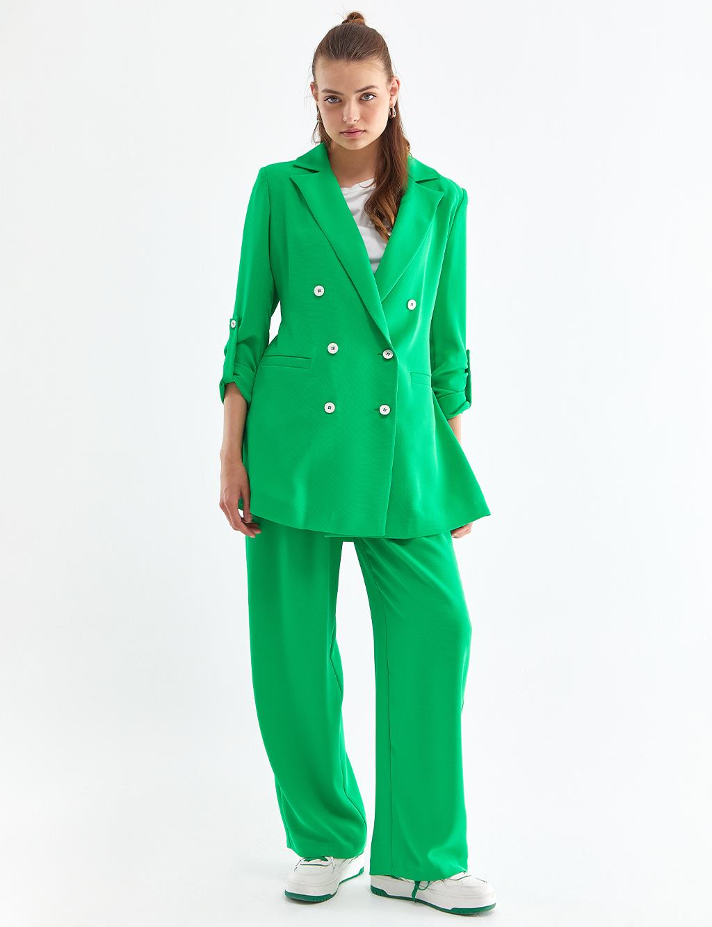 Contrast Buttoned Suit Grass Green