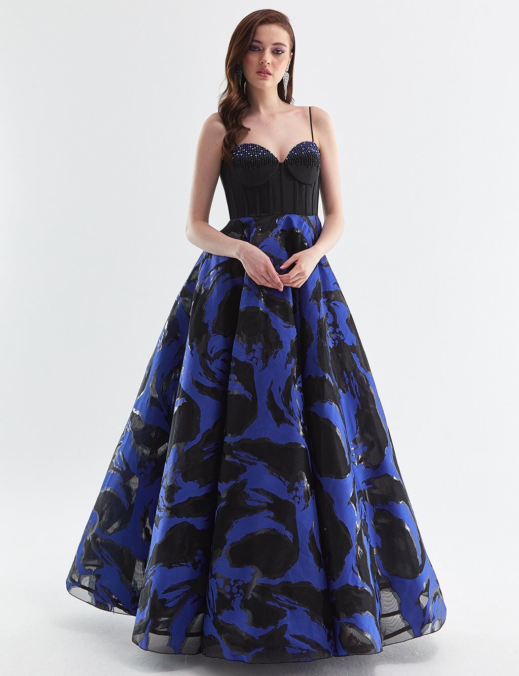 Evening Dress with Flowy Skirt Black-Sax