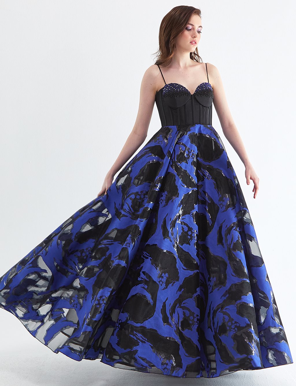 Evening Dress with Flowy Skirt Black-Sax