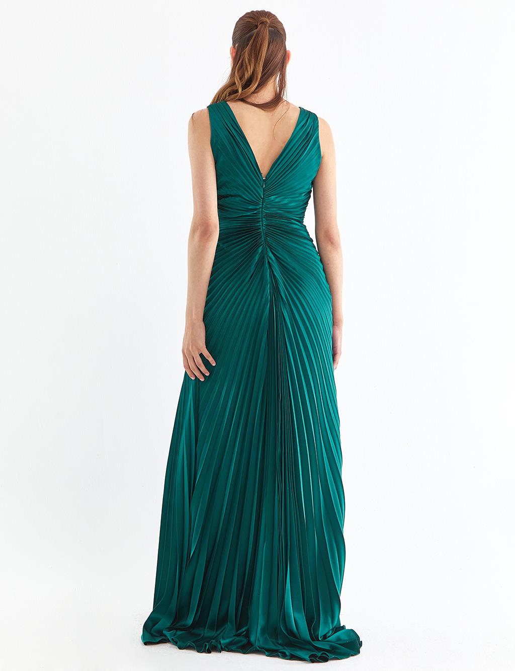 Crystal Embroidered Pleated Evening Dress Emerald FC