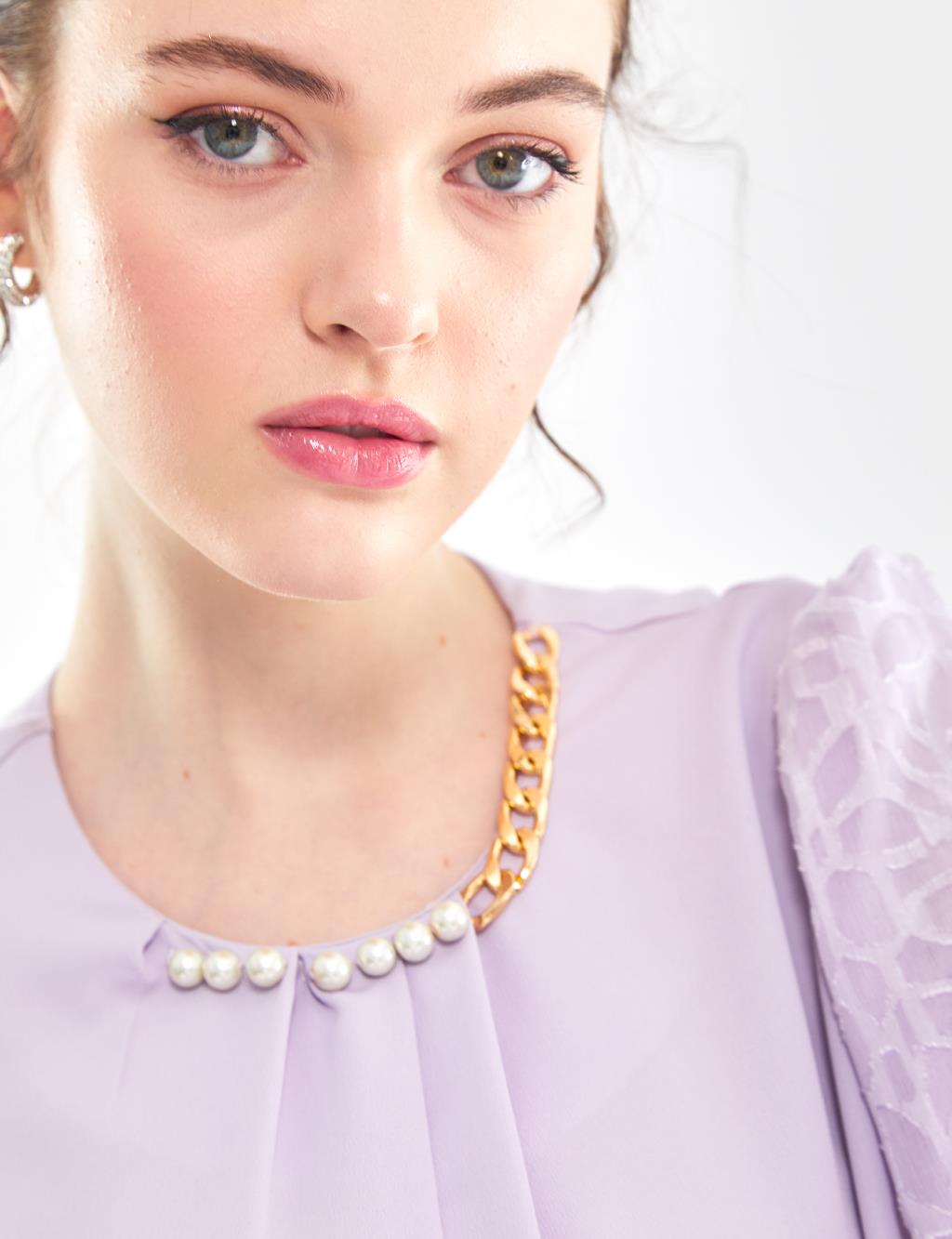 Pearl and Chain Detailed Blouse Lilac