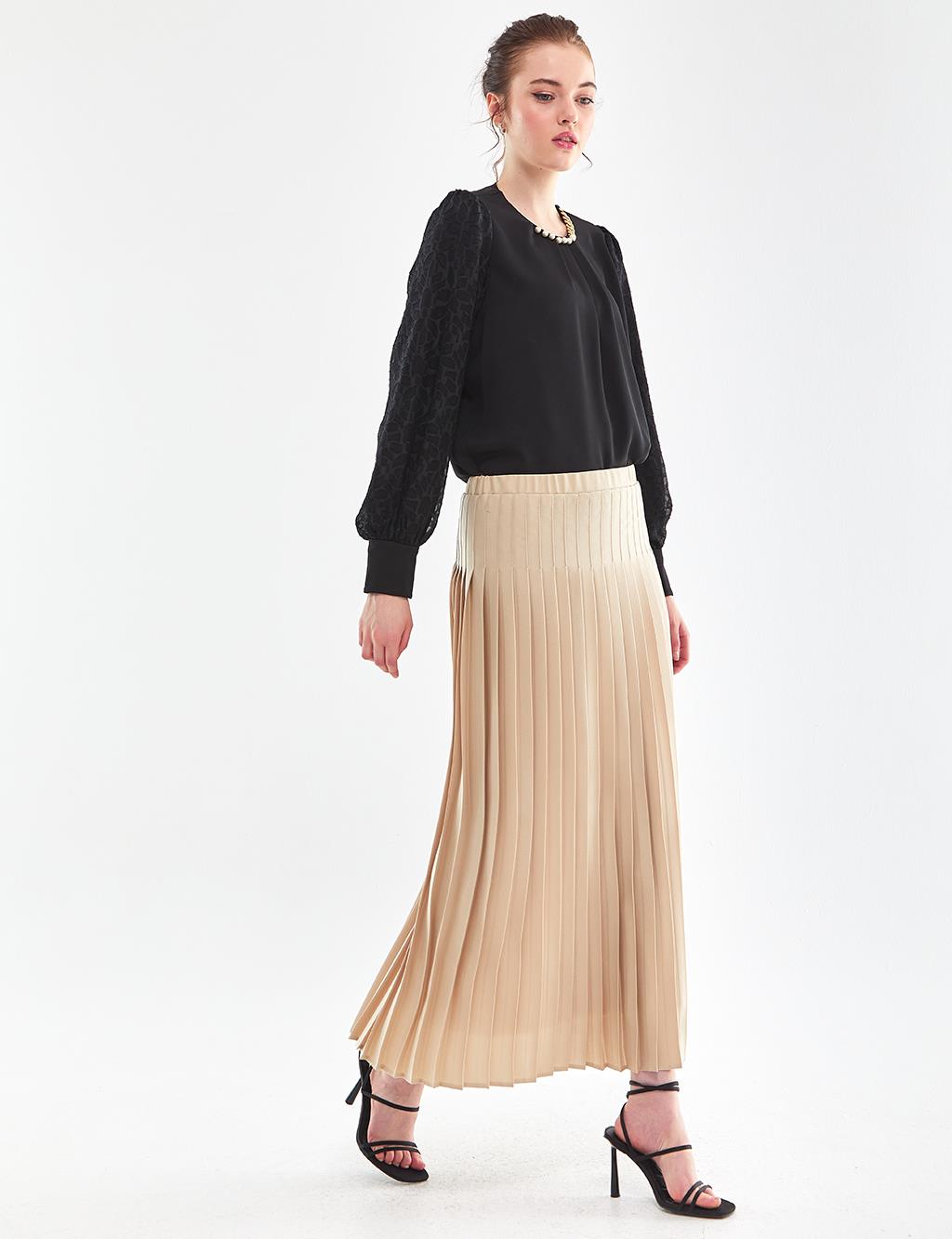 Pleated Skirt Sand Beige