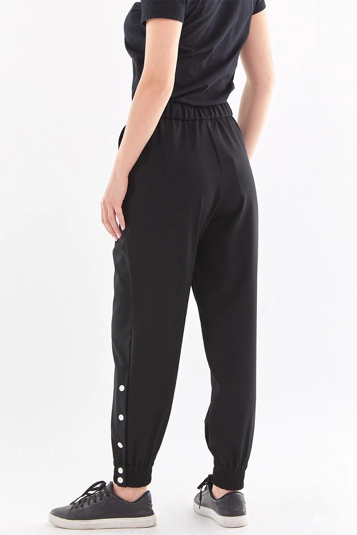Çıtçıtlı Jogger Pantolon Siyah