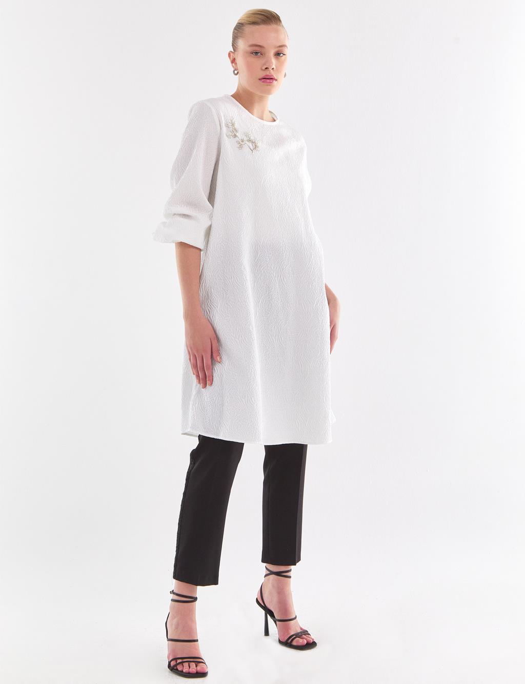 Embroidered Relief Pattern Tunic White