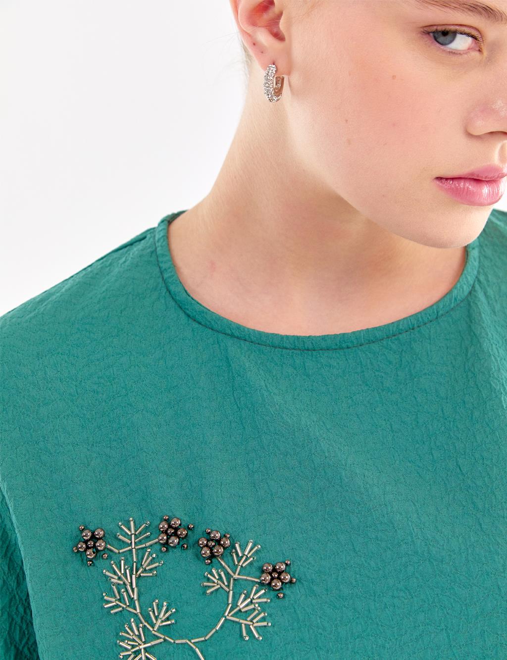 Embroidered Relief Pattern Tunic Lake Green