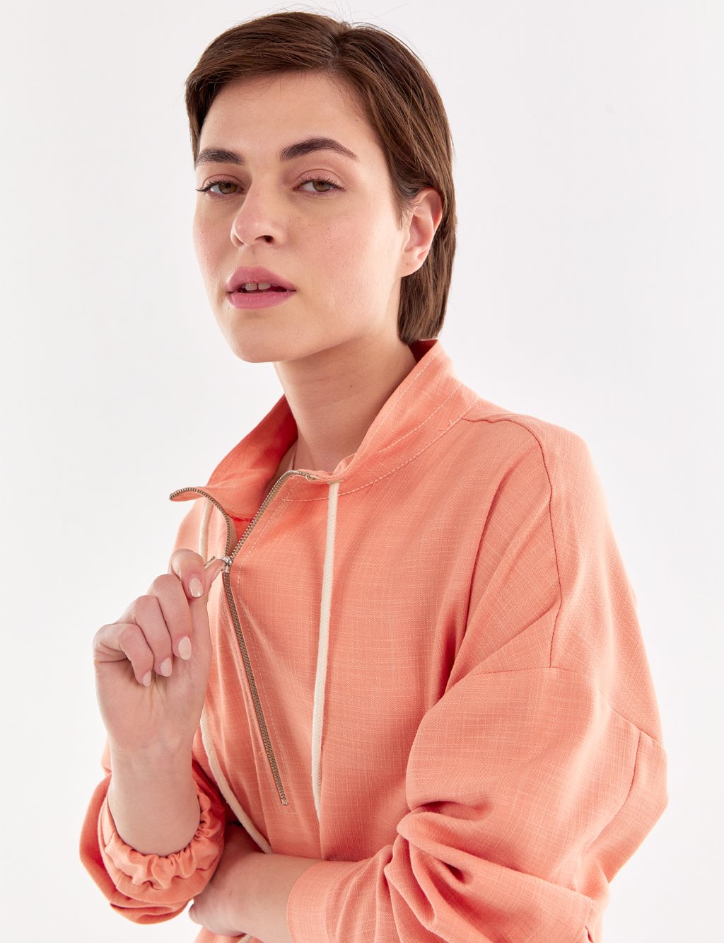 Gray Patterned Stand Collar Sweat Peach