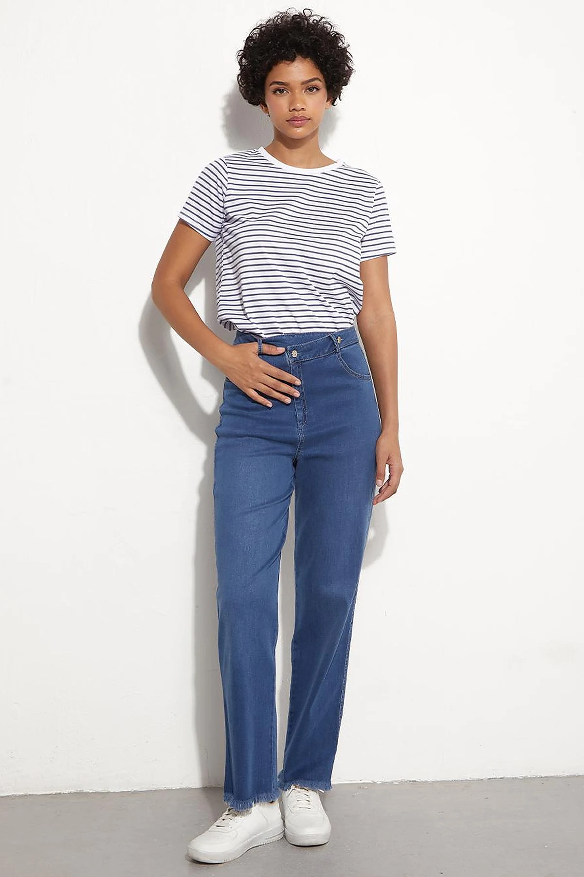 BASIC Beli Çapraz Kapamalı Denim Pantolon İndigo