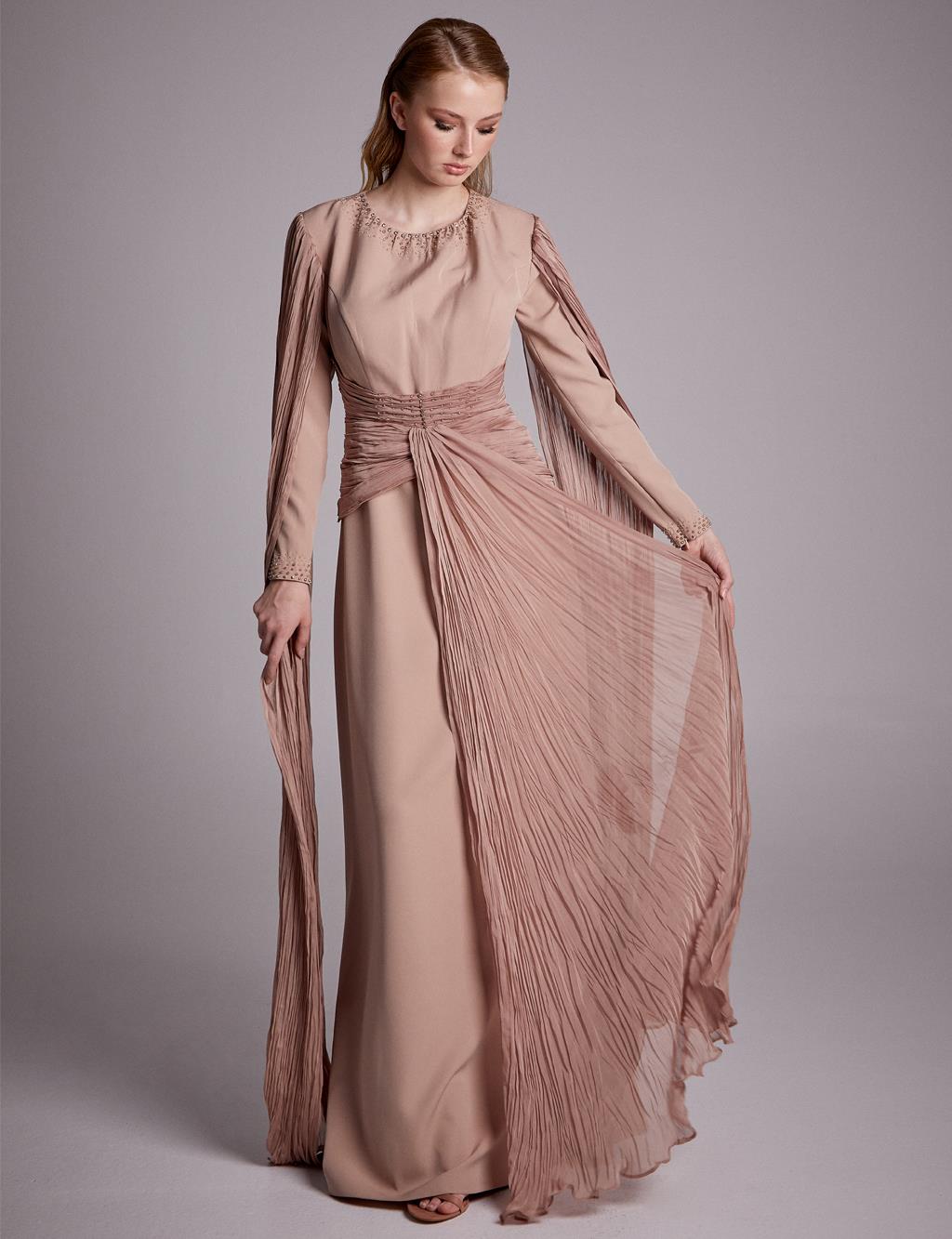 Tül Detaylı Drapeli Abiye Bej