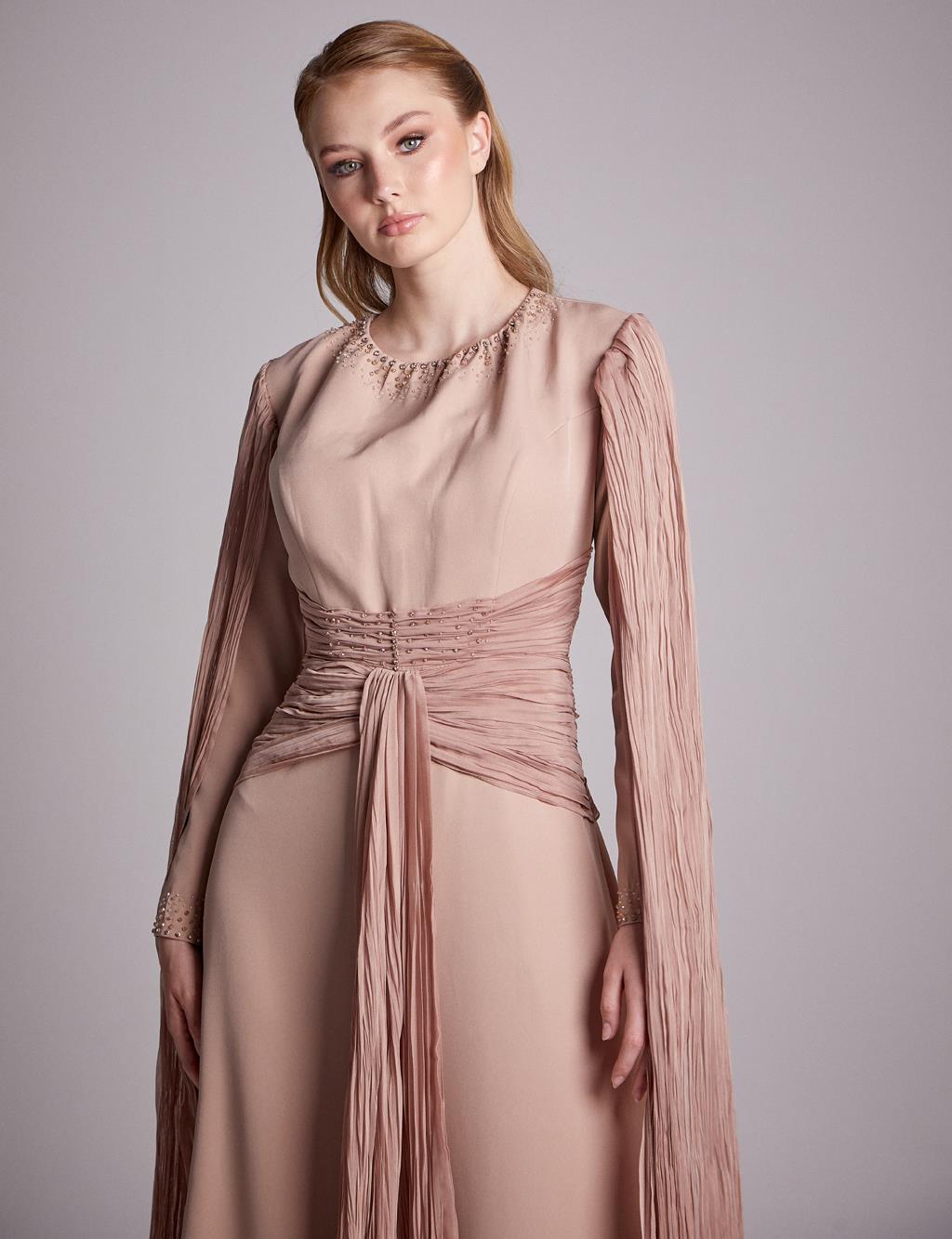 Tül Detaylı Drapeli Abiye Bej