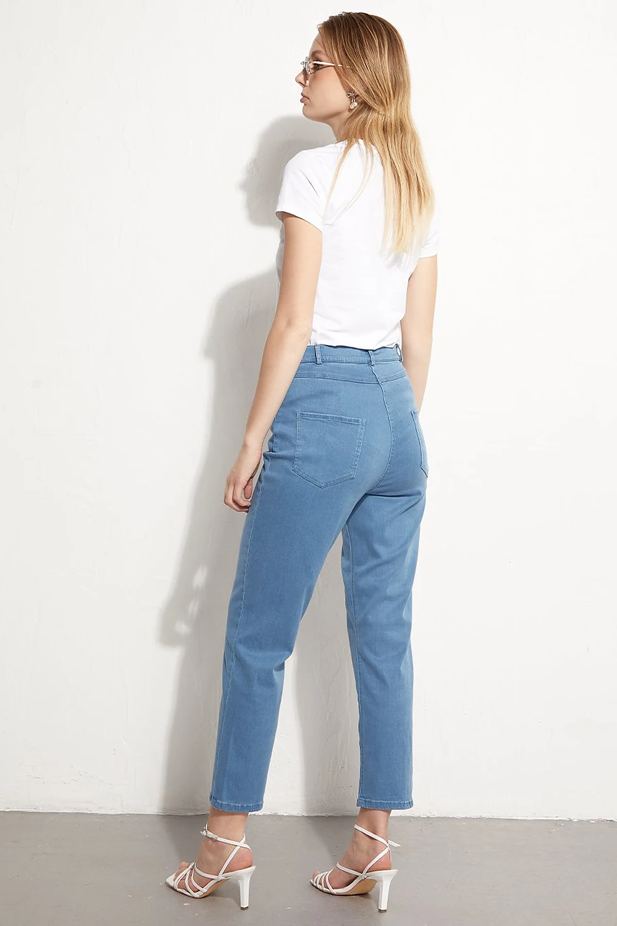 Havuç Kesim Denim Pantolon İndigo