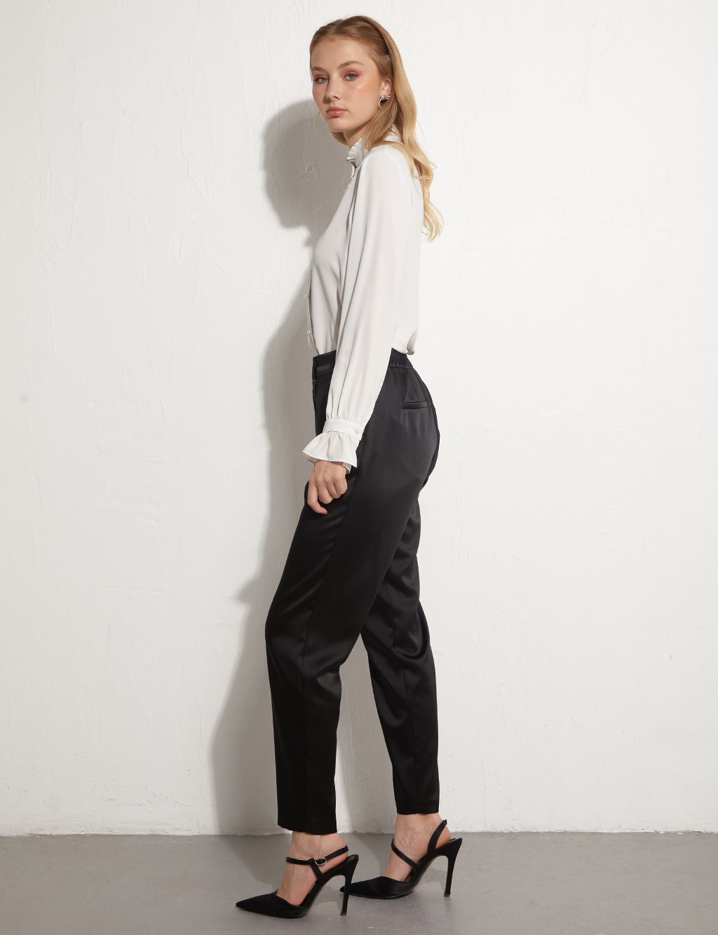 Pleated Satin Pants Black