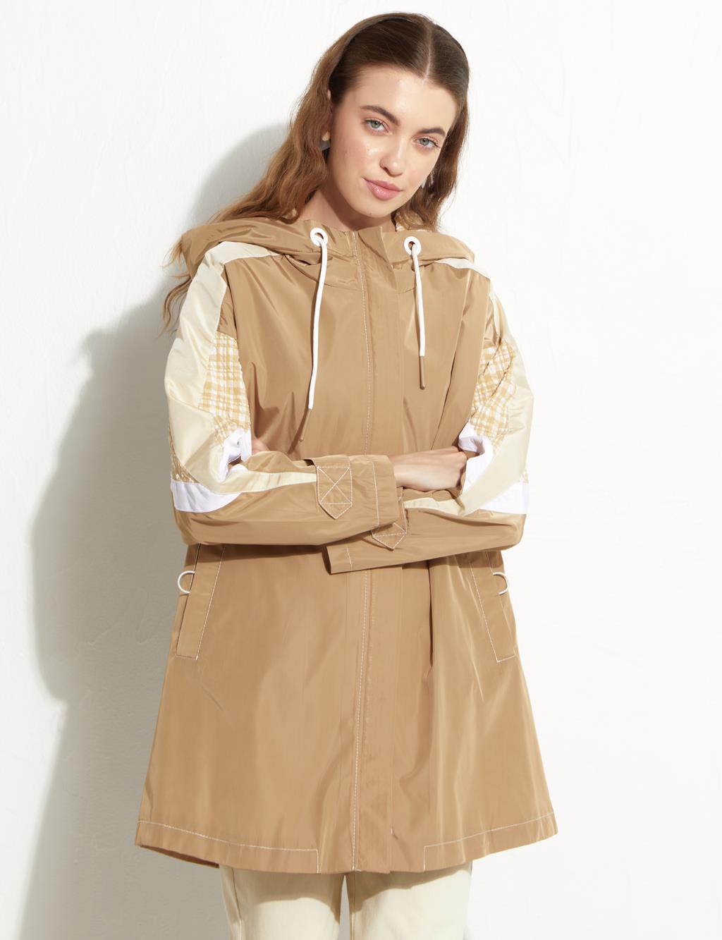 Pieced Hooded Trench Coat Beige