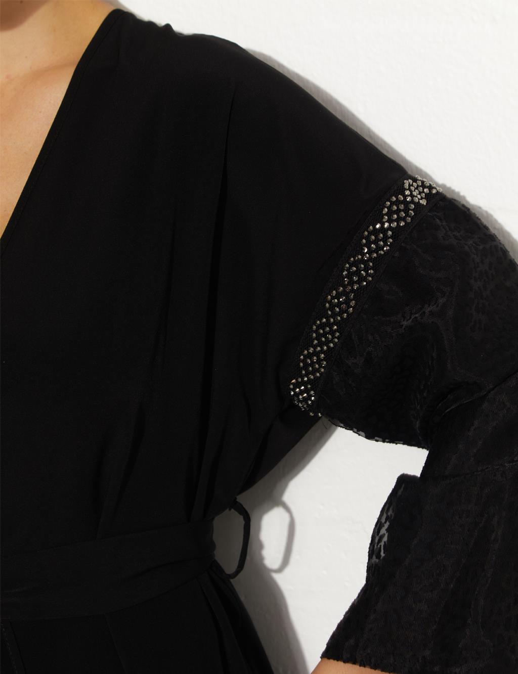 Embroidered Belted Abaya Black
