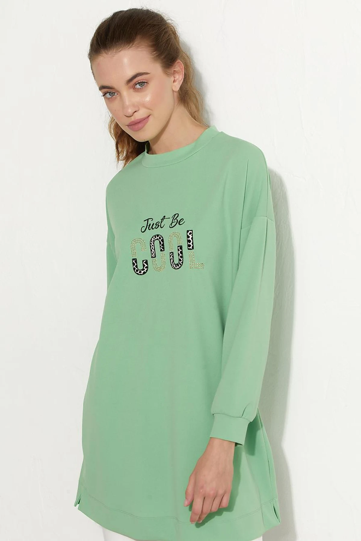 Slogan Embroidered Sweat Light Green