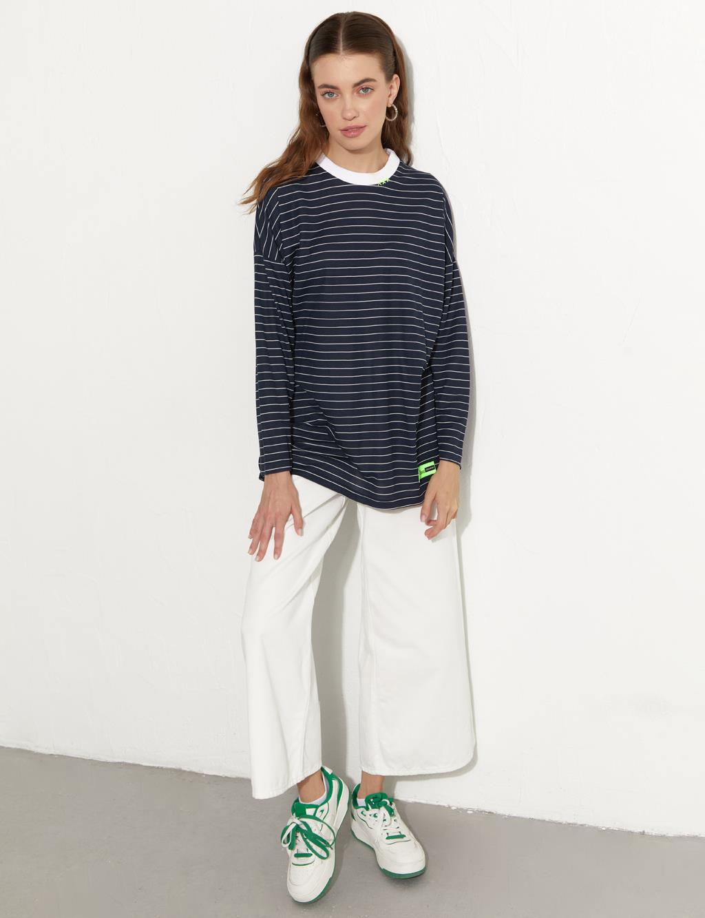 Striped Ribbed Collar Sweat Navy