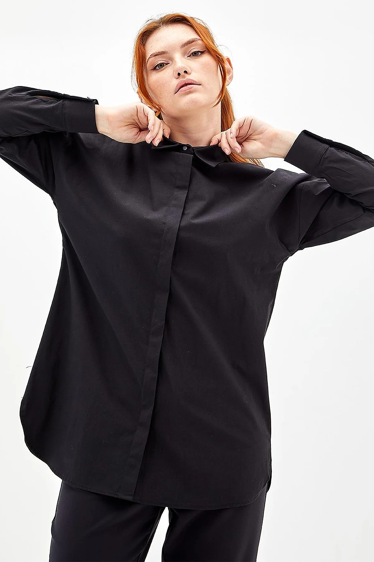 Hidden Placket Basic Tunic Black