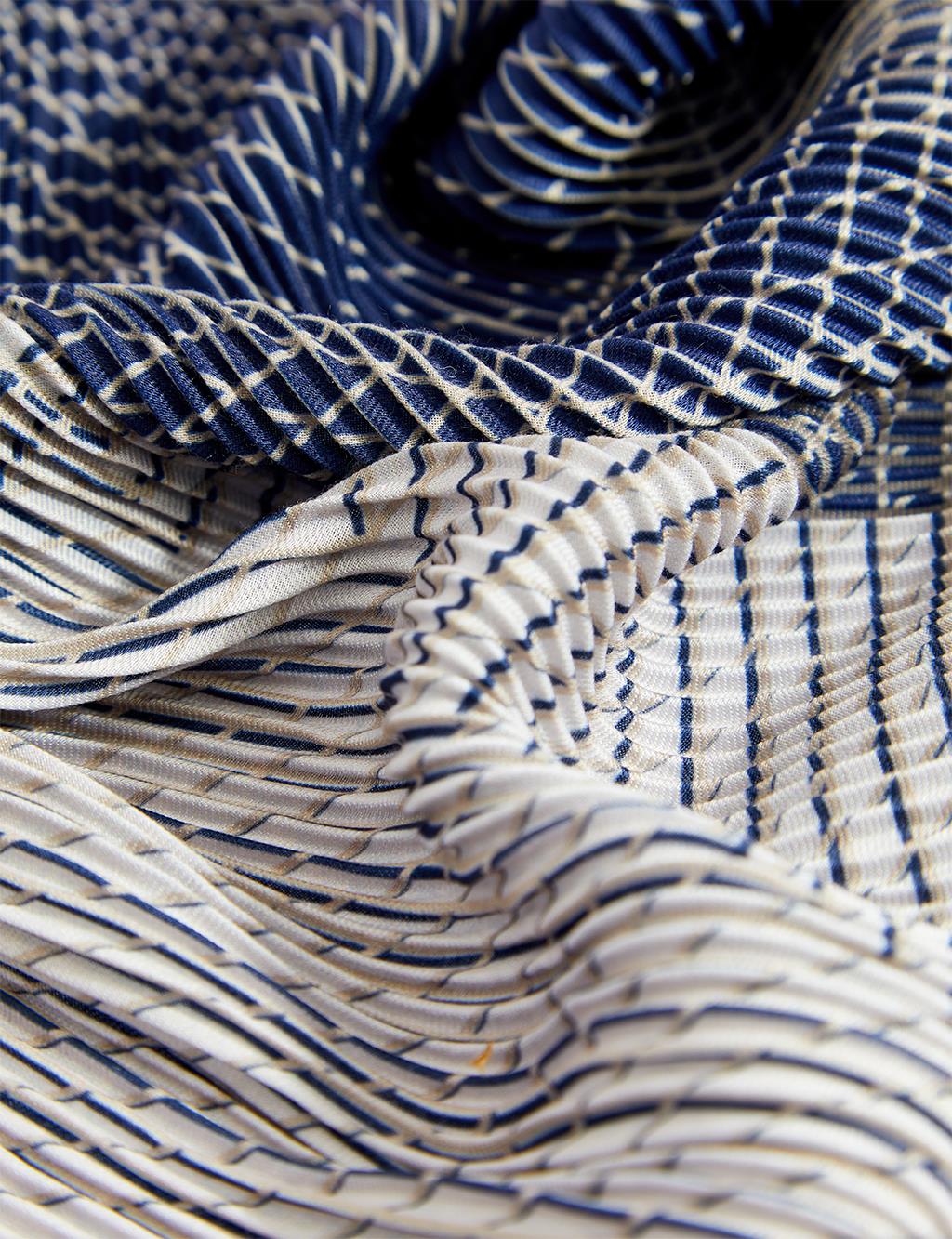 Pleated Foulard Navy