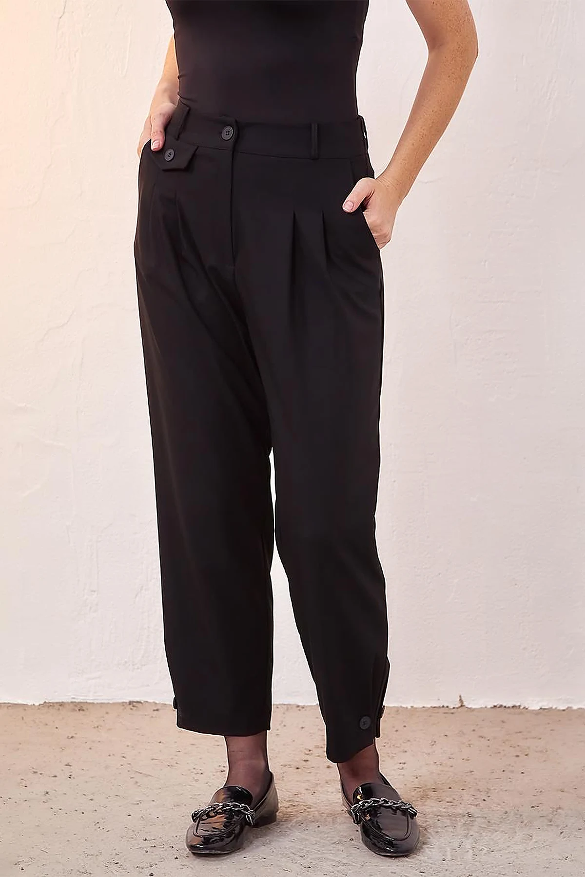 Pleated Pants Black
