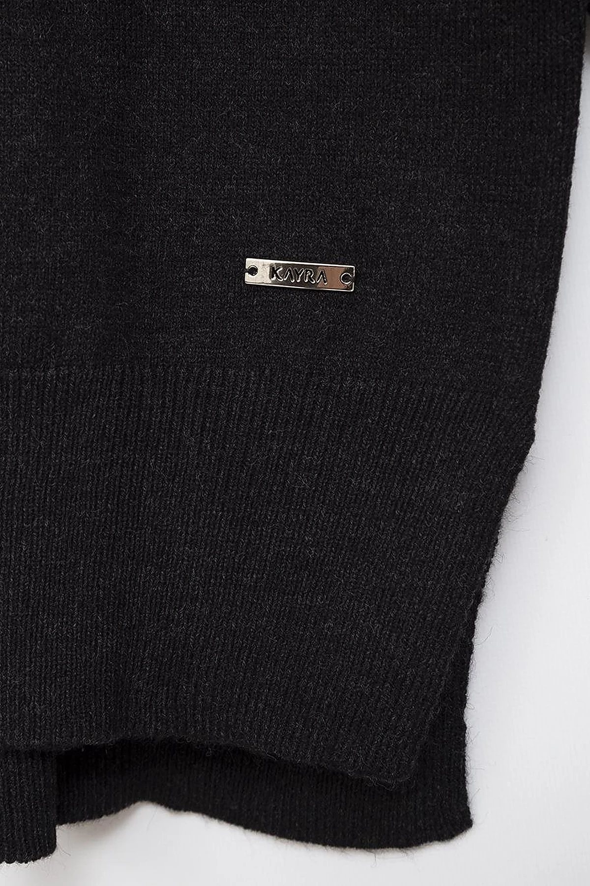 Drop-Shoulder Half Turtleneck Knit Tunic in Black