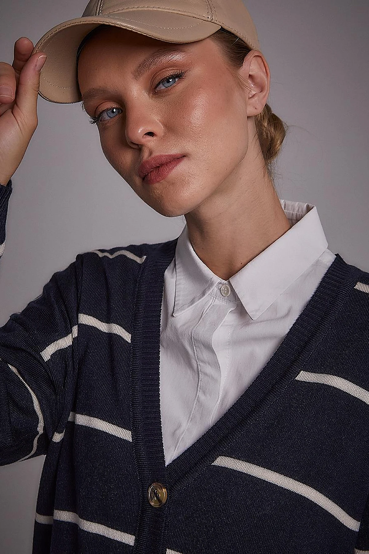 Striped Knitwear Cardigan Navy-Ecru