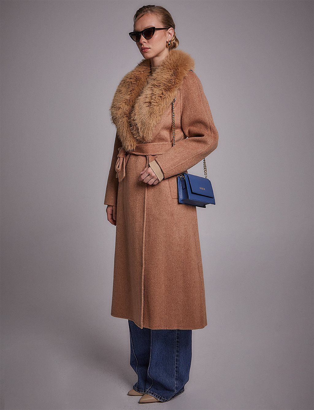 Premium Alpaca Wool Fur-Trimmed Herringbone Pattern Coat Camel