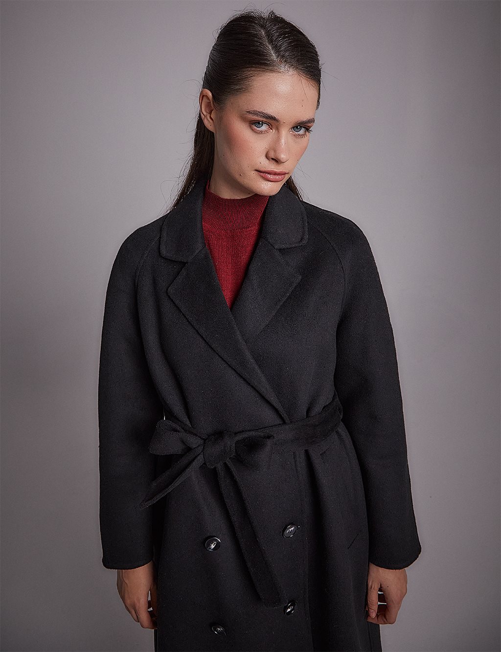 Premium Yün Reglan Kol Kuşaklı Kaban Siyah