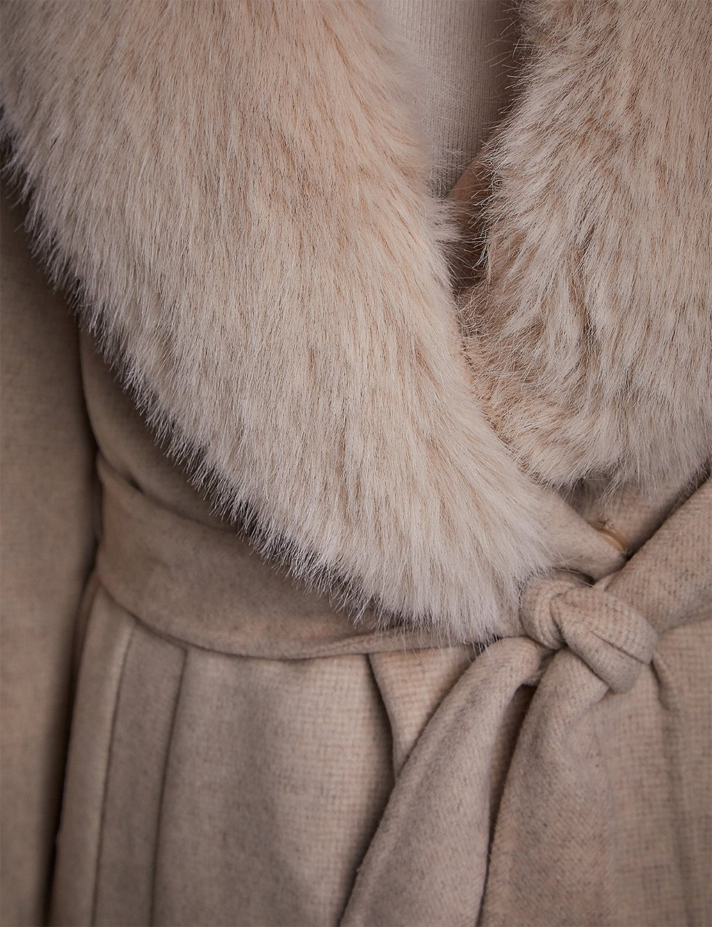 Premium Wool Removable Fur Coat Cream