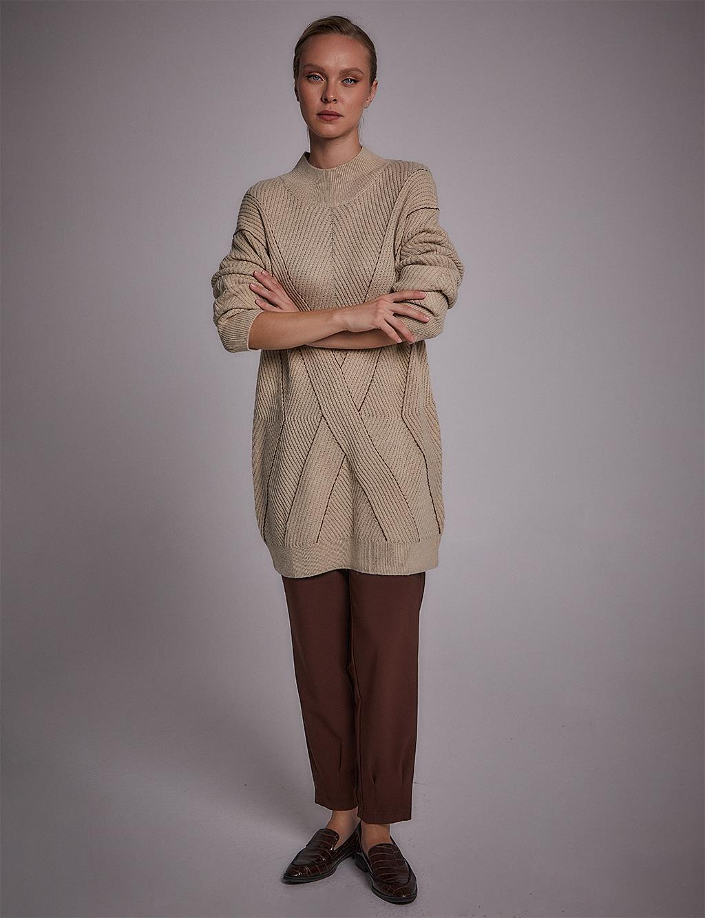 Exclusive Half Turtleneck Knitwear Tunic Cream