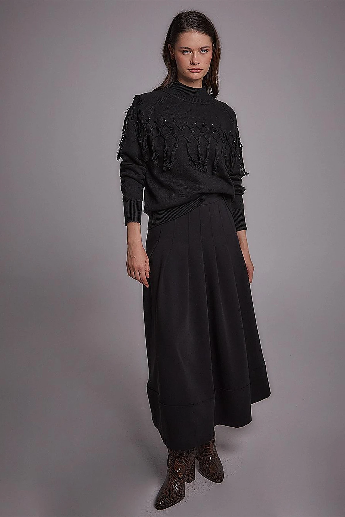 Exclusive Tasseled Knitwear Tunic Black