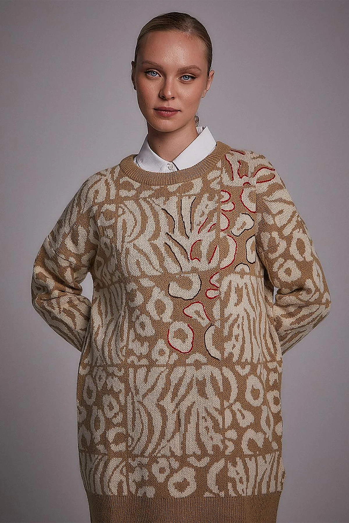Exclusive Soyut Desenli Triko Tunik Bej-Ekru