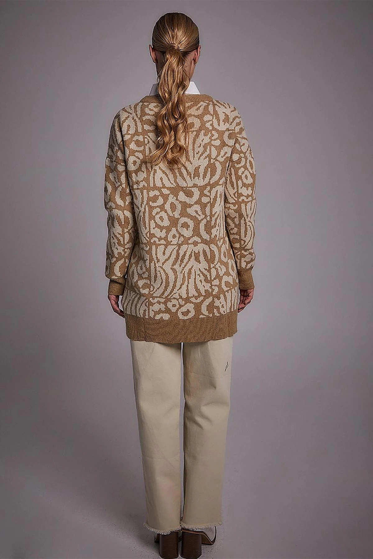 Exclusive Soyut Desenli Triko Tunik Bej-Ekru