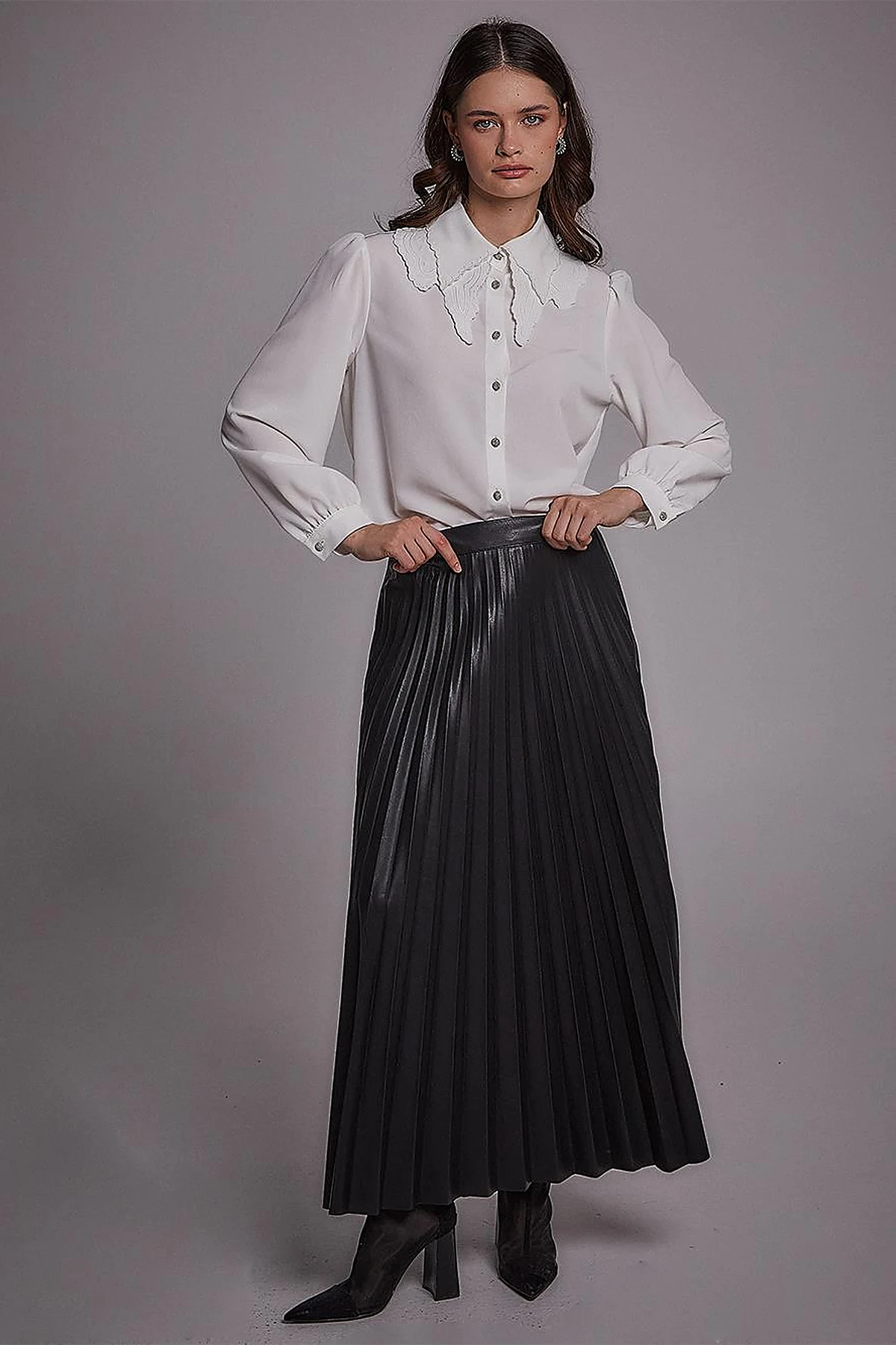 Faux Leather Pleated Skirt Black 