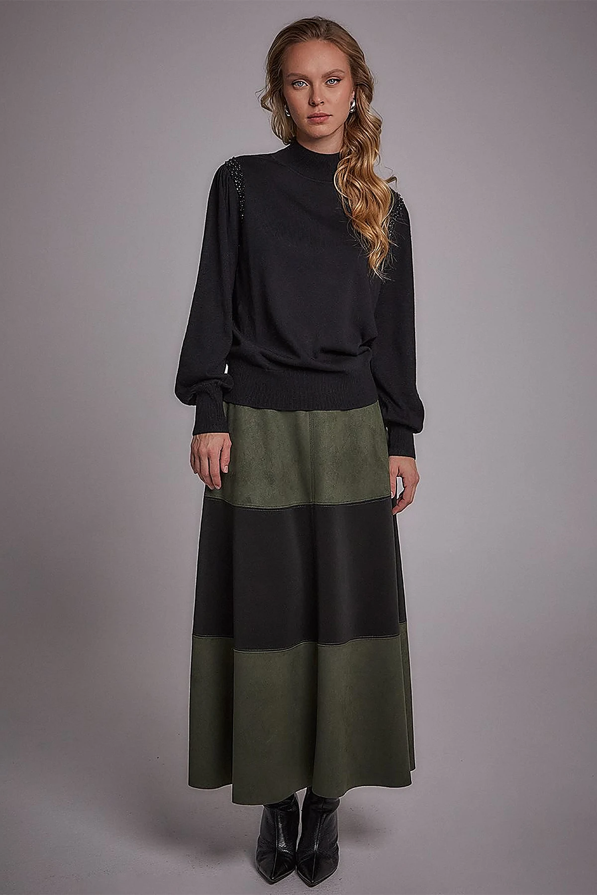 Exclusive Stoned Balloon Sleeve Knitwear Sweater Black