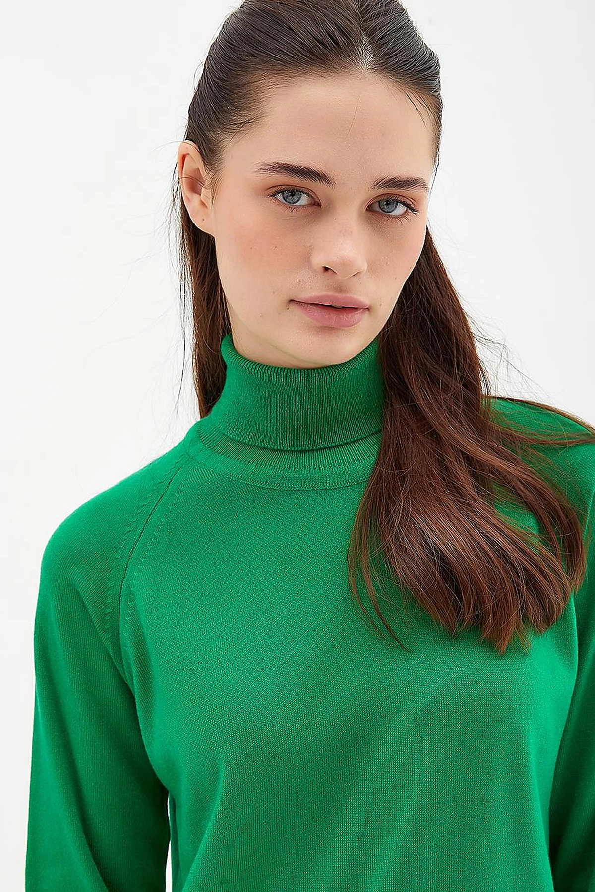Turtleneck Knit Blouse Green