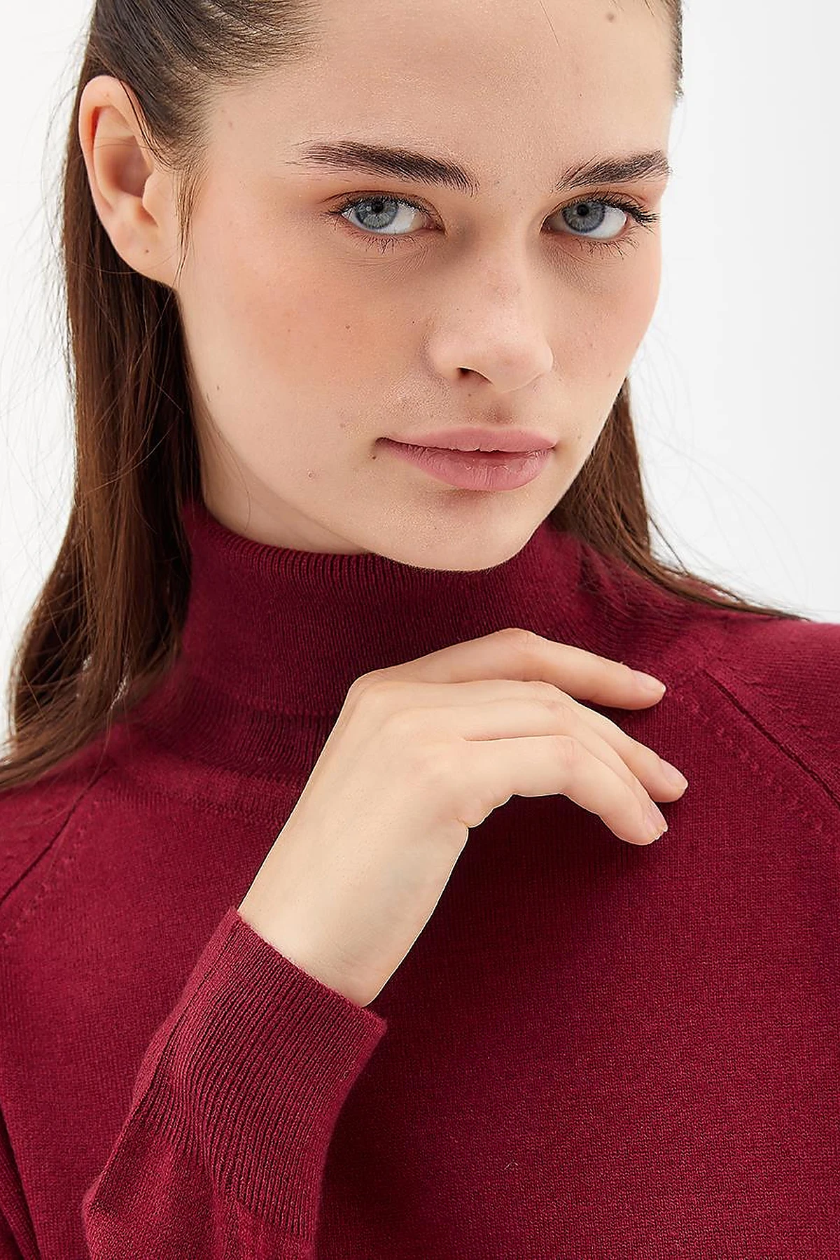Turtleneck Knit Blouse Burgundy 