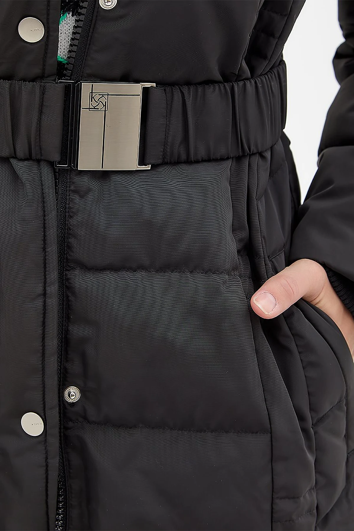 Down Coat With Belt Black