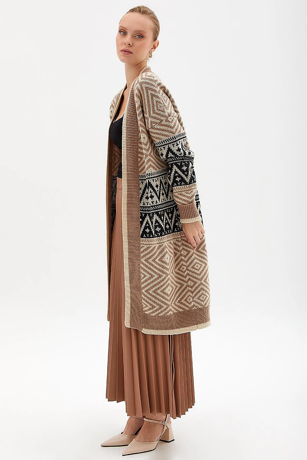 Exclusive Ethnic Patterned Knitwear Cardigan Beige