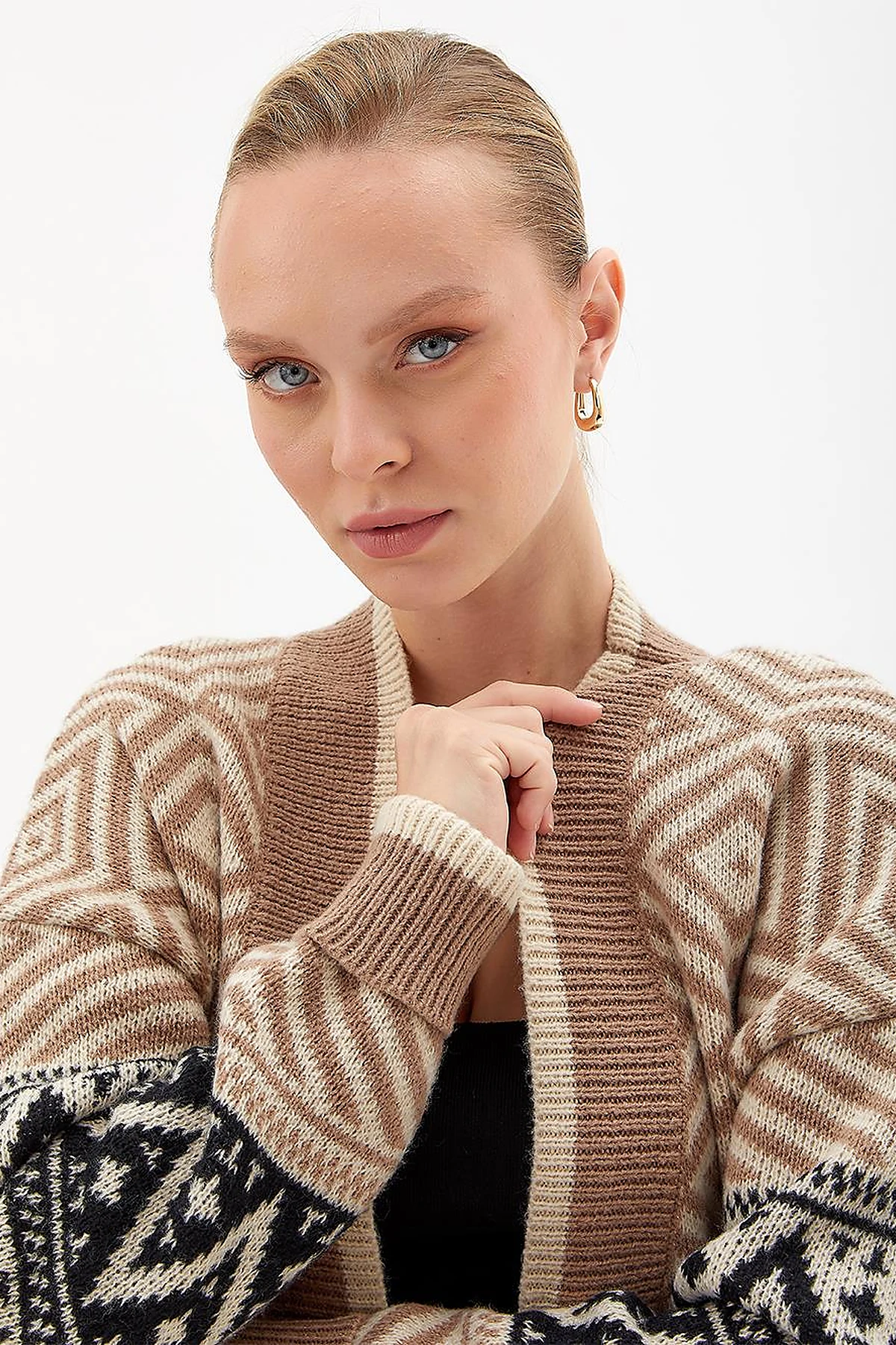 Exclusive Ethnic Patterned Knitwear Cardigan Beige