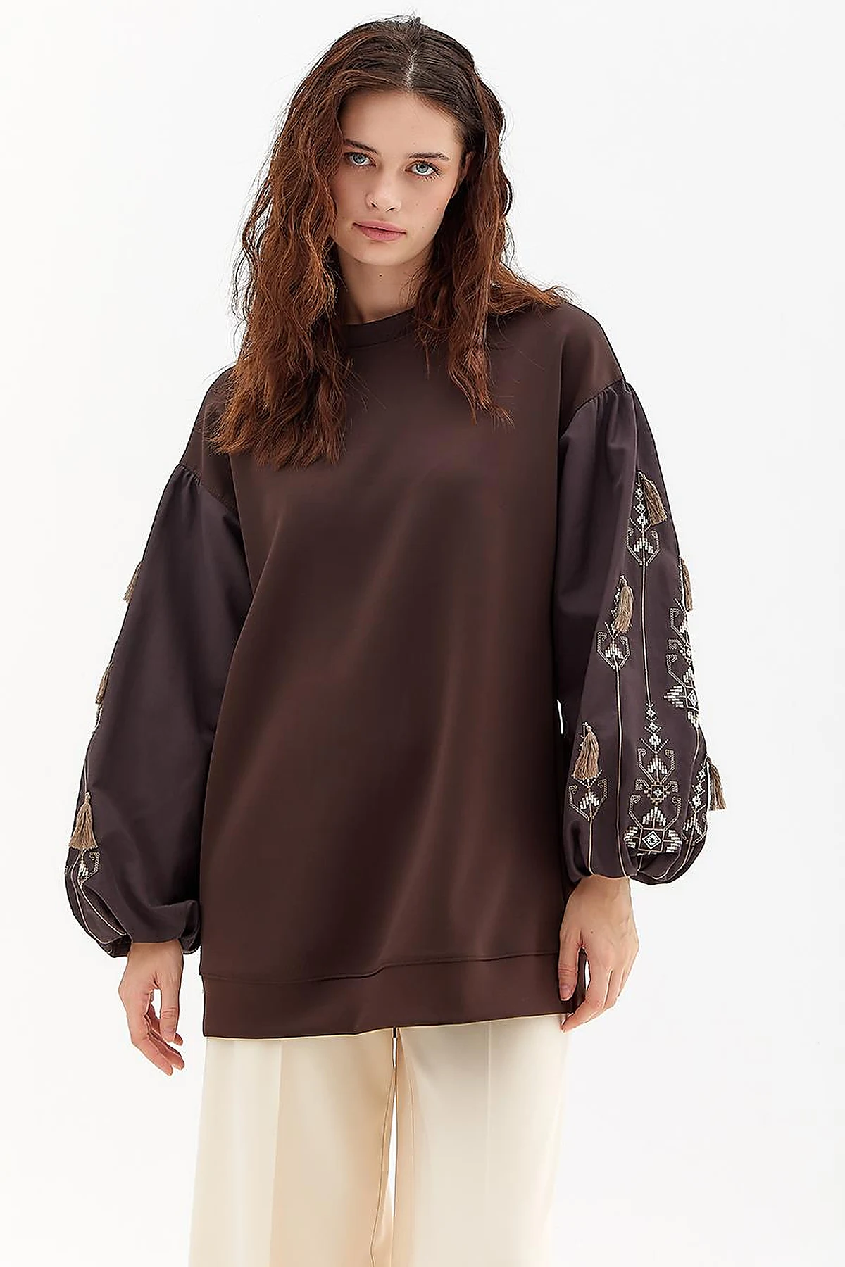 Etamin Embroidered Balloon Sleeve Sweatshirt Bitter Brown