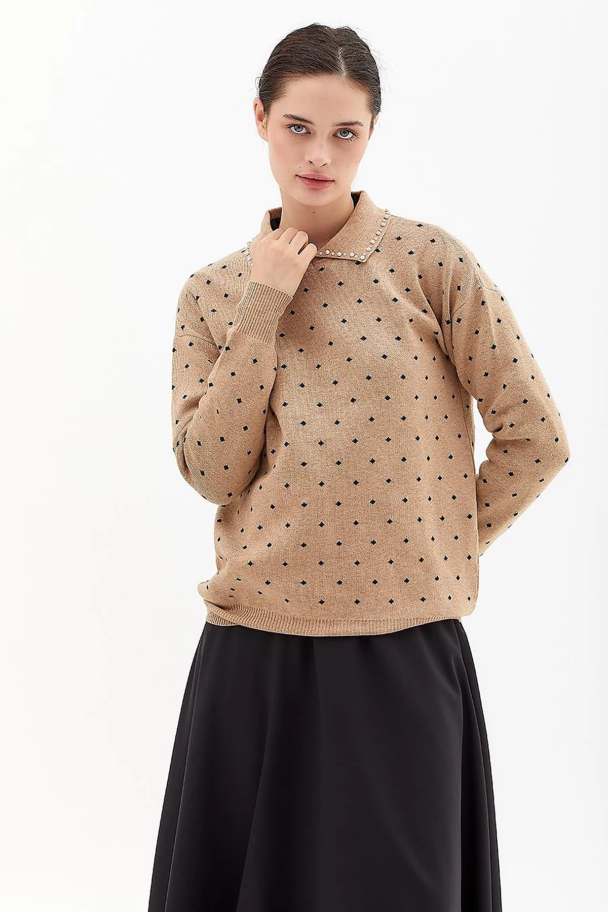 Polka Dot Bead Embroidered Knitwear Sweater Beige Navy Blue