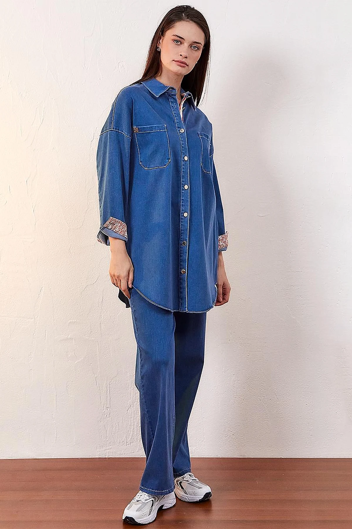 Metal Buttoned Denim Jacket Indigo