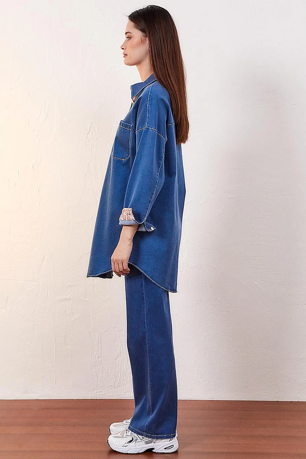 Metal Buttoned Denim Jacket Indigo